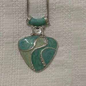 Pretty Silver Toned Necklace with Turquoise Pendant